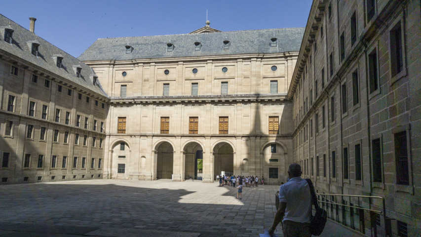 79 - Comunidad de Madrid - San Lorenzo del Escorial - Monasterio de San Lorenzo del Escorial - Patio de los Reyes